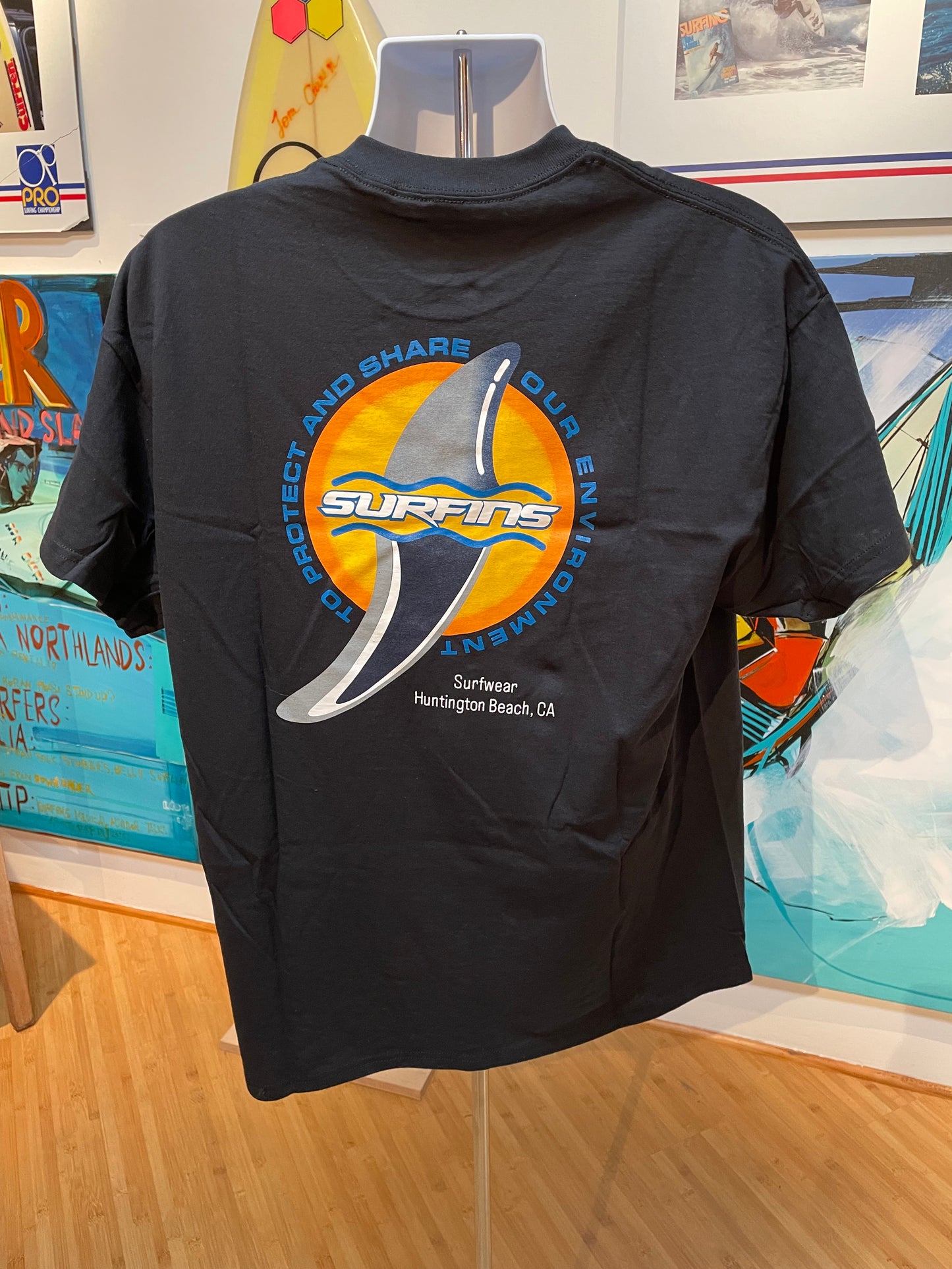 SURFINS surfwear BLACK UNISeX Short Sleeve T-Shirt